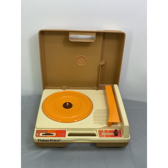 Vintage Fisher-Price Record Player Turntable Model 825